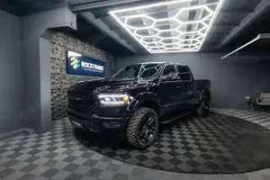 Dodge RAM 5.7 V8 HEMI 4x4 BLACK EDITION Longbed 19%