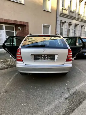 Mercedes-Benz C 200 C 200 T CDI Elegance Bild 2