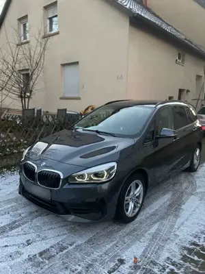 BMW 220 220 d Advantage Bild 3