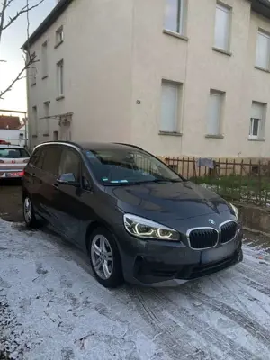 BMW 220 220 d Advantage Bild 2