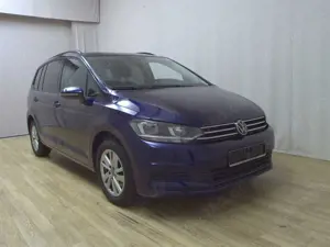 Volkswagen Touran 2.0 TDI Comf. Navi RFK ACC Keyless Shz Bild 3