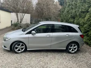 Mercedes-Benz B 180 B 180 CDI (BlueEFFICIENCY) Bild 3
