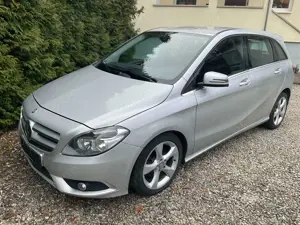 Mercedes-Benz B 180 B 180 CDI (BlueEFFICIENCY) Bild 2