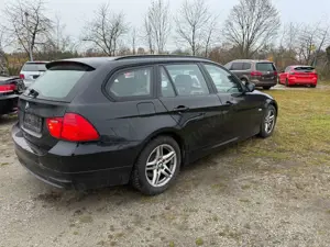 BMW 318 Touring 318i Facelift/temp/sitzh/Klima/LED/PDC/+ Bild 4