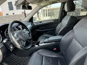 Mercedes-Benz ML 350 ML 350 BlueTEC 4MATIC 7G-TRONIC