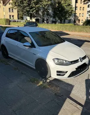 Volkswagen Golf R R BMT 4Motion