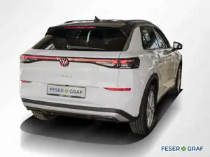 Volkswagen T-Roc Life eTSI 150 PS DSG ACC/8-fach Bild 2