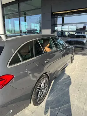 Mercedes-Benz C 300 e T 9G-TRONIC AMG Line