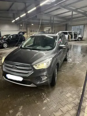 Ford Kuga 4x4 Vollausstattung
