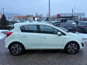 Opel Corsa D Active Bild 4