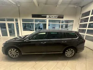 Volkswagen Passat Variant Passat Var.Highl. ACC Matrix-LED Alcantara,AHK