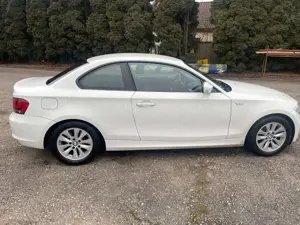 BMW 118 118d Coupe