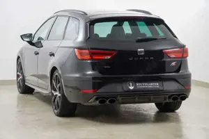 SEAT Leon Leon Cupra 300 Carbon Edition 4Drive VIRTUAL ACC Bild 4