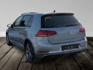 Volkswagen Golf VII Lim. Sound 1.4 TSI Bild 2