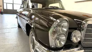 Mercedes-Benz 280 SE 3.5 Cabrio - Restauriert wie neu Bild 4