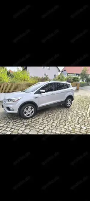Ford Kuga 1.5 SHZ Cool  Connect 8 fach bereift Navi Alu