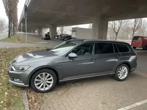 Volkswagen Passat Variant Passat Variant 2.0 TDI SCR BlueMotion Highline 1. Hand