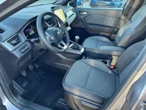 Renault Captur TCe 90 Techno RFK+LED+NAVI+SHZ Bild 5