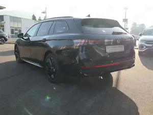 Volkswagen Passat R-Line 2,0 TDI SCR (150 PS) DSG *AHK*BLAC Bild 3