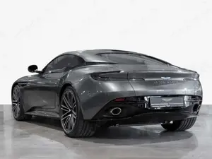 Aston Martin DB12 Coupe Aston Martin Hamburg Bild 2