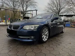 BMW 330 330d Leder ACC Leder Navi 2 Hand Kealess
