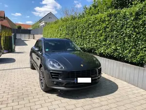 Porsche Macan Deutsches Fzg - TOP-Zustand Porsche Wartungen