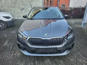 Skoda Fabia 1.0 MPI 130 JAHRE+KAMERA+ALU+5J.GARANTIE+ Bild 3