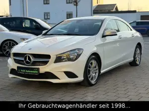 Mercedes-Benz CLA 180 Edition *RÜCKFAHRKAMERA/2. HAND* Bild 2