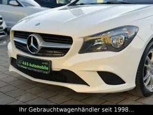 Mercedes-Benz CLA 180 Edition *RÜCKFAHRKAMERA/2. HAND* Bild 3