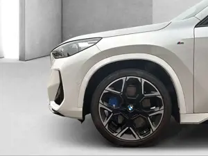 BMW X1 M35i xDrive M Sportpaket Bild 4