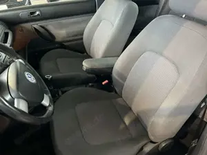Volkswagen New Beetle 1.4 Bild 5