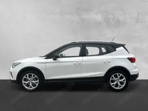 SEAT Arona 1.0 TSI FR Klima Navi Rückfahrkamera Sitzheizung Bild 2