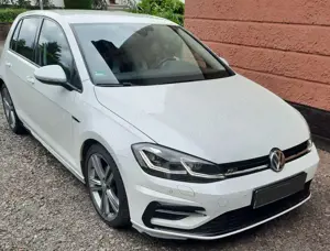 Volkswagen Golf Golf 7.5 R-line Sportpaket/Highline,1.5 TSI, 150 PS, oryxweiß, SHZ, AHK Bild 5