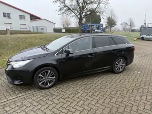 Toyota Avensis Touring Sports 1.8 Edition S+ Bild 2