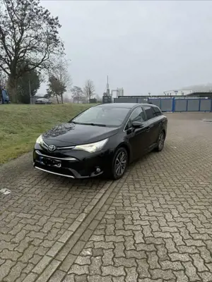 Toyota Avensis Touring Sports 1.8 Edition S+