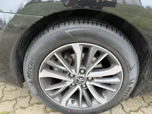 Toyota Avensis Touring Sports 1.8 Edition S+ Bild 5