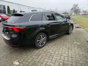Toyota Avensis Touring Sports 1.8 Edition S+ Bild 4