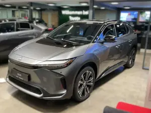 Toyota bZ4X Lounge, Sky and Sound