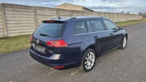 Volkswagen Golf Variant Golf Variant 2.0 TDI BlueMotion Technology Highline Bild 3