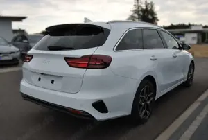 Kia Ceed / cee'd SW 1.5 T-GDI OPF Ultimate Edition Bild 5