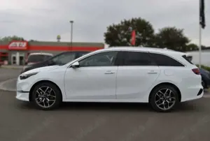Kia Ceed / cee'd SW 1.5 T-GDI OPF Ultimate Edition Bild 3