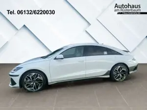 Hyundai IONIQ 6 Uniq 77,4kwh 20'' HUD Navi Leder digitales Cockpit Bild 3