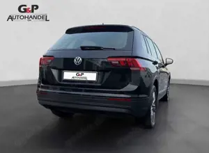 Volkswagen Tiguan Comfortline 2.0TDI 4Motion Pano AHK Navi Bild 5