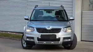 Skoda Yeti Ambition Outdoor 4x4 Klima PDC Tempomat Bild 3