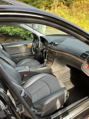 Mercedes-Benz E 220 CDI Automatik Avantgarde DPF Bild 3