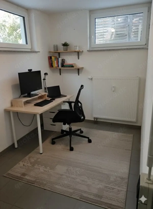 8qm Home-Office, Hobbyraum Lagerraum mit Heizung und 3 Fenster 
