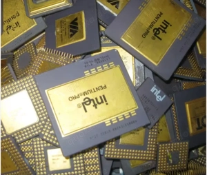 Verkauf von Intel-CPU-Keramikschrott zur Goldgewinnung