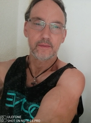 Suche hübsche Trans, tranny, Freundschaft 