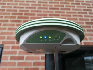 Leica GPS GS08plus Netzwerk-Rover Bild 2