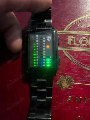 Uhr zum verkaufen Bild 2